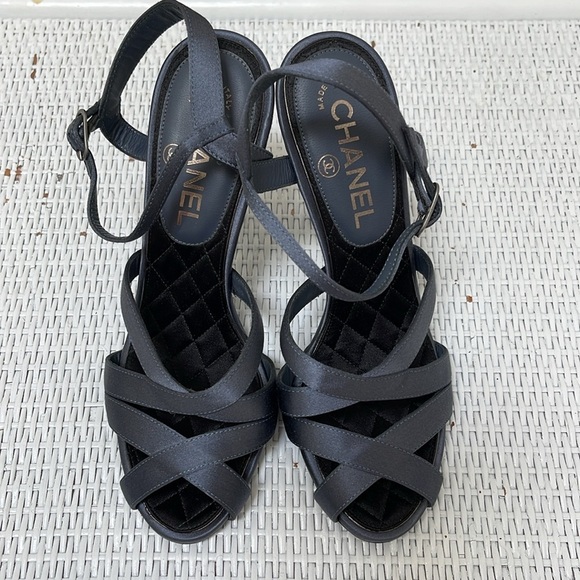 CHANEL embellished blue-grey satin heals sandals size 37 NEW - Picture 6 of 10